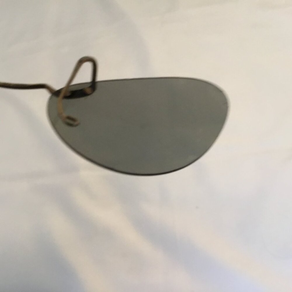Vintage 1950's Polaroid Clip On Sunglasses Green Cats Eye Lenses - Picture 3 of 5